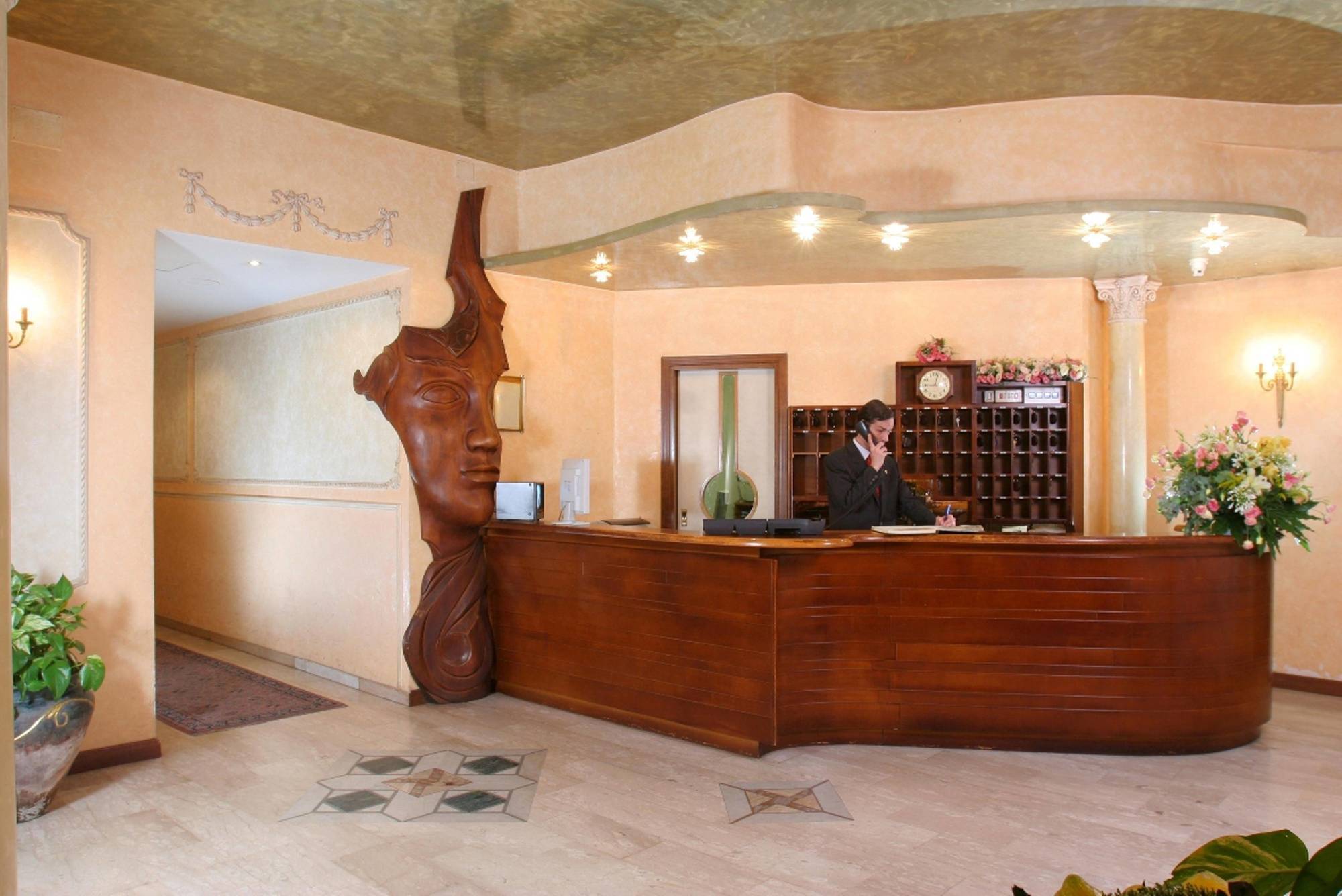 Rosa Hotel 3*