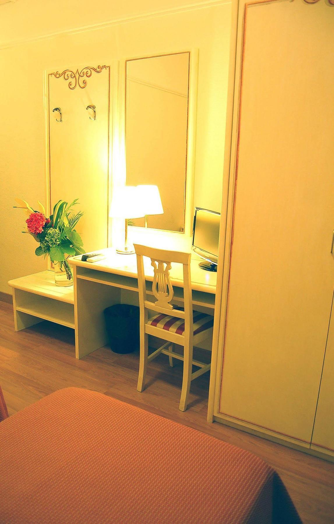 Rosa Hotel 3*