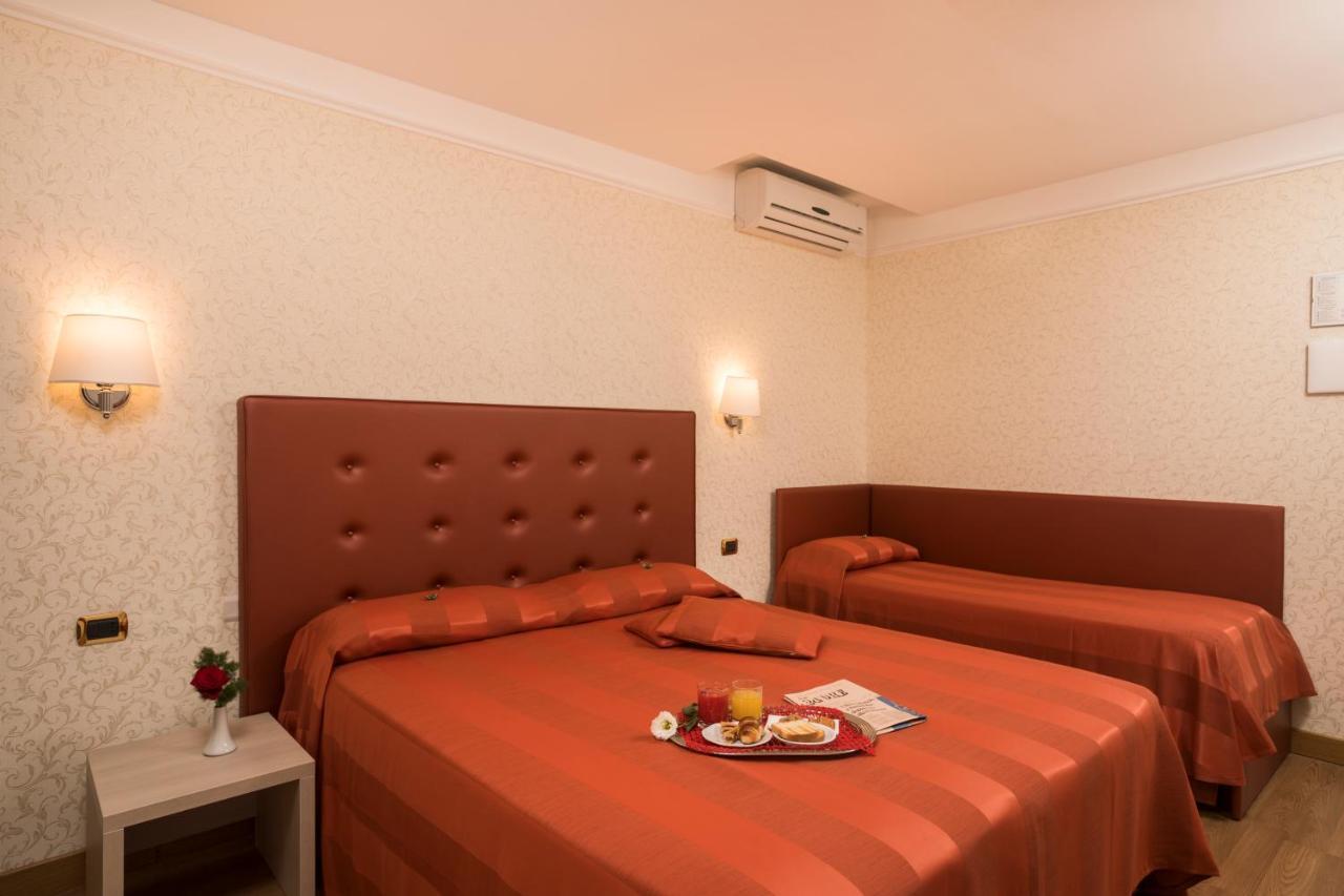 Rosa Hotel
